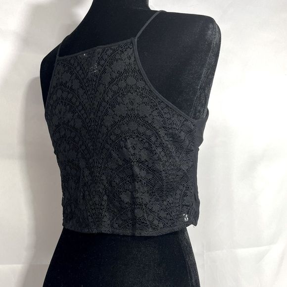Laced Back Black Crop Top - Picture 4 of 9